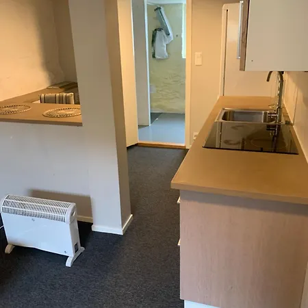 Apartment Central Studio Apt 110 *
